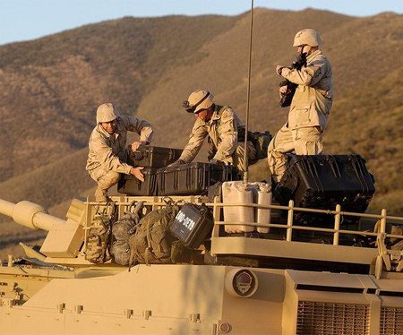 Peli 1660 skrzynia z przegródkami/czarna