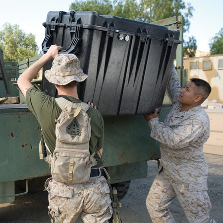 Peli 0500 skrzynia bez gąbki, bez kółek/czarna